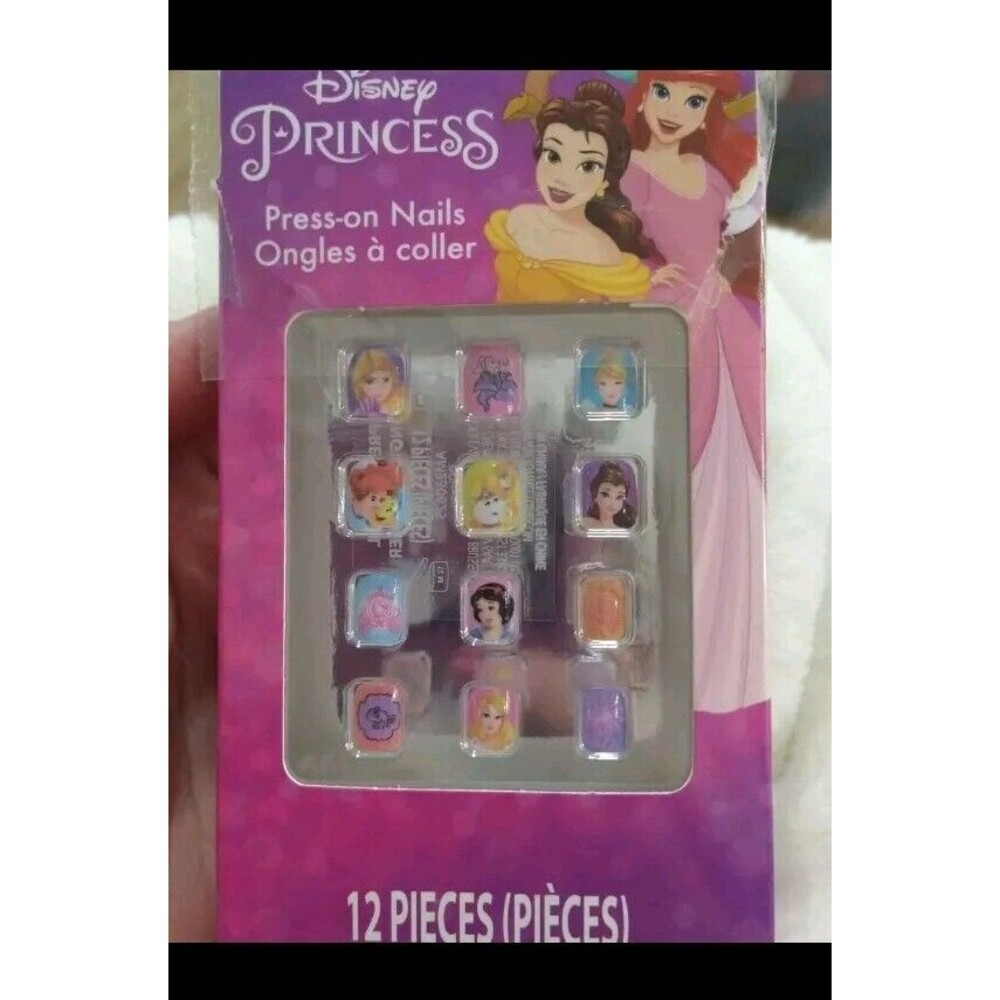 DISNEY PRINCESS GIRLS PRESS ON NAILS KIDS FUN BEAUTY GIFT PLAY DRESSUP CUTE